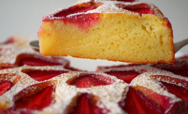 Торт «Манник с ягодами»