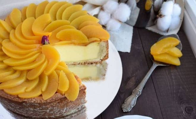 Сметанный пирог с персиками консервированными рецепт