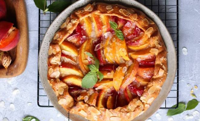 Пирог творожная галета с персиками рецепт