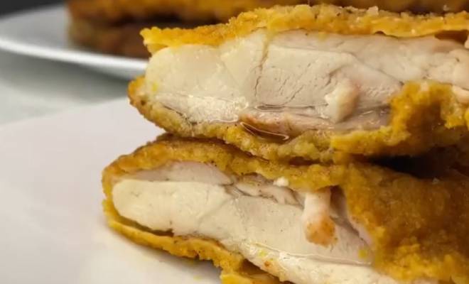 Жаренные отбивные из филе бедра курицы на сковороде рецепт