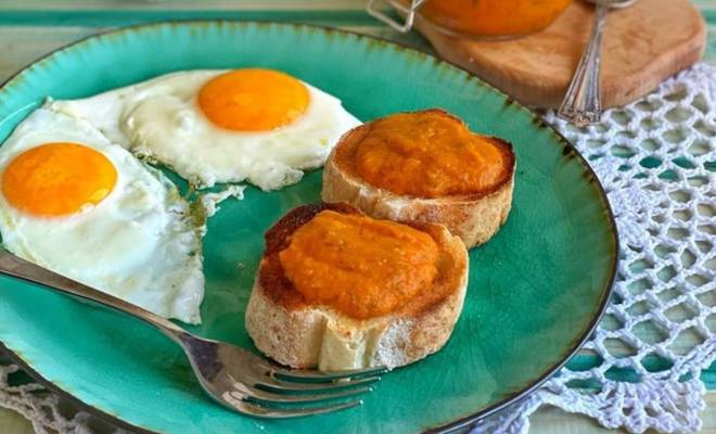 Кабачковая икра на зиму с морковью, луком и томатной пастой рецепт