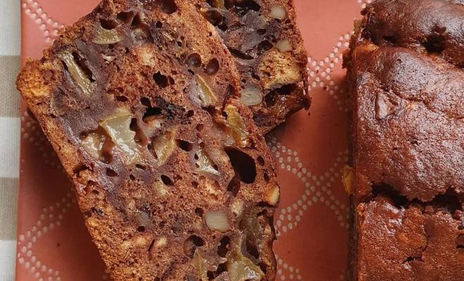 Медовый кекс с грушей шоколадом и орехами в духовке рецепт