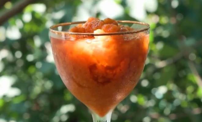 Алкогольный смузи из персика и вина рецепт