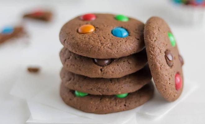 Шоколадное печенье с конфетами M&M’s рецепт