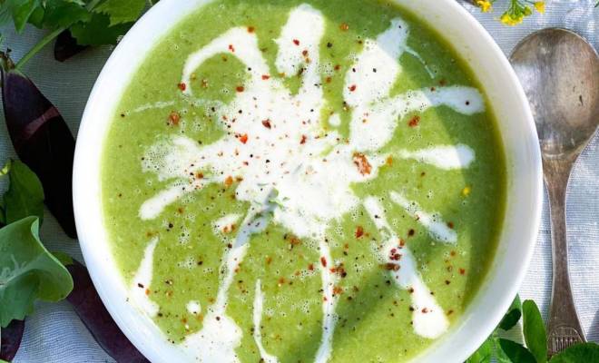 Суп из зеленого горошка со страчателлой рецепт
