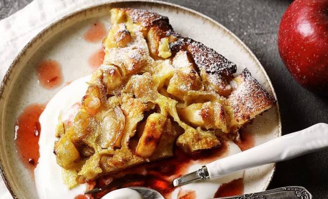 Блинный пирог с яблоками в духовке рецепт