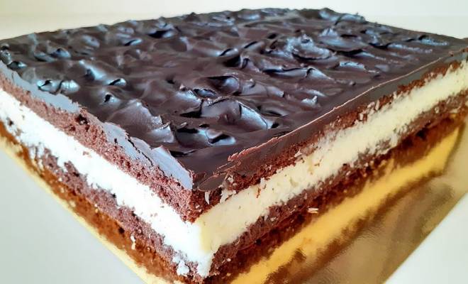 Торт Баунти: шоколадный десерт с экзотическим вкусом кокоса