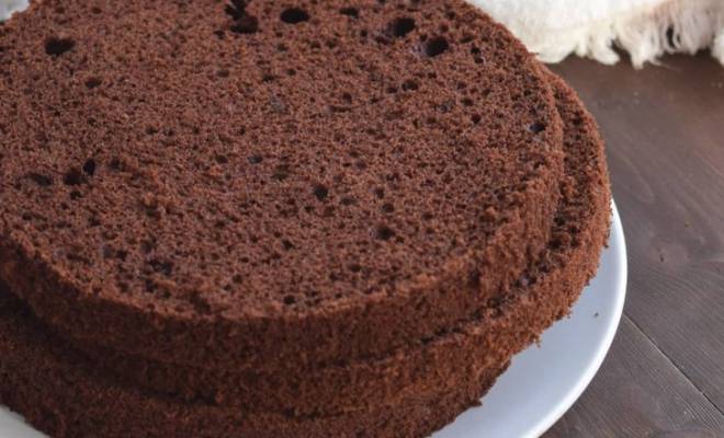 Классический шоколадный бисквит для торта — всего 4 продукта!