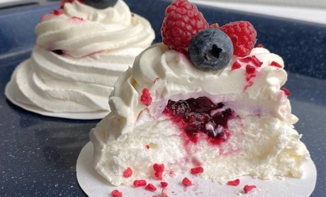 Пирожные «Анна Павлова»: рецепт воздушного десерта