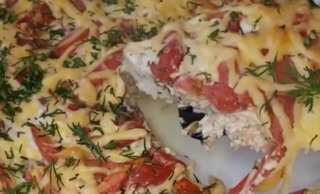Куриная запеканка с помидорами, грибами и сыром в духовке рецепт