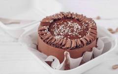 Бенто торт шоколадный Сникерс