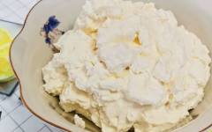 Домашний творожный сыр из замороженного кефира