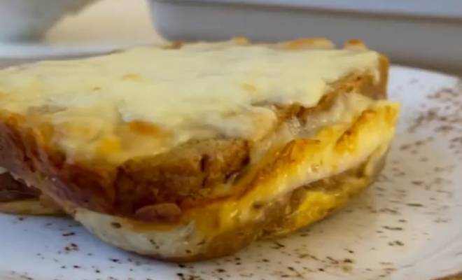 Горячие бутерброды с сыром и ветчиной в духовке рецепт