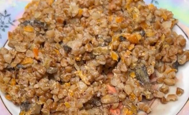 Гречка с грибами шампиньонами, морковкой и луком рецепт