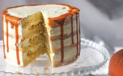Торт с тыквой и апельсином с сметанным кремом