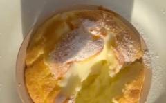 Десерт ванильное суфле с кремом