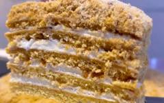 Идеальный Медовый торт с кремом из сметаны и сливок