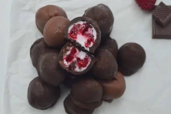 Шоколадные конфеты «Финики с марципаном»