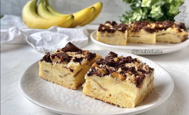 Банановый пирог со сгущенным молоком, орехами и шоколадом рецепт