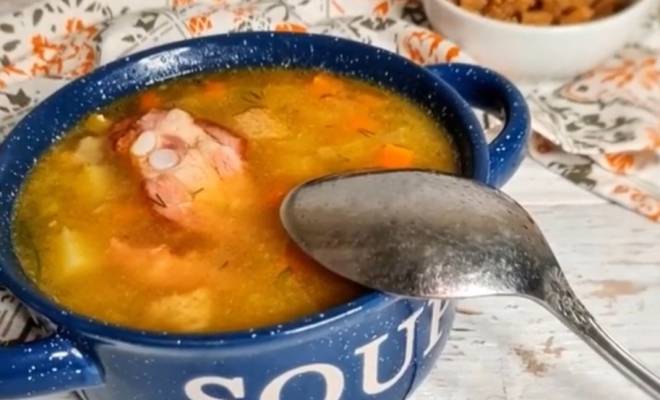 Гороховый суп с копчеными ребрышками рецепт