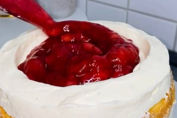 Клубничное конфи для торта из замороженной клубники рецепт