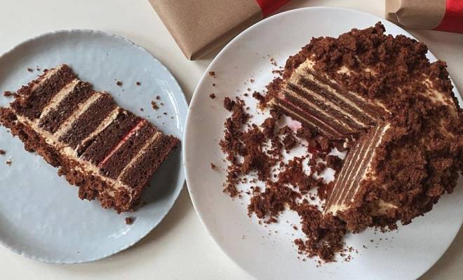 Шоколадный сгущенный торт на сметане рецепт