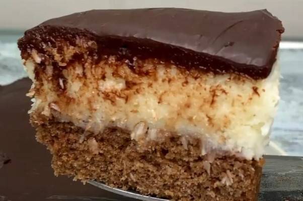 Нежный шоколадный торт Баунти с кокосовой стружкой рецепт