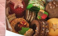 Праздничное печеньев коробке на Новый Год