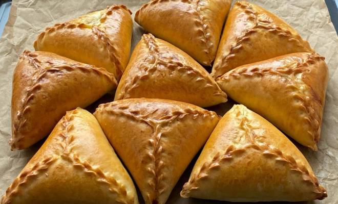 Эчпочмак: рецепт самого популярного татарского треугольника. | Кафе «Биляр»
