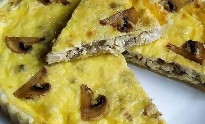 Открытый пирог с курицей и грибами Киш Лоран рецепт