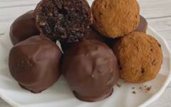 Домашние конфеты шоколадные с черносливом и орехами