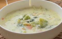 Сырный суп с брокколи на сливках