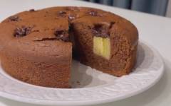 Шоколадный пирог с бананами влажный