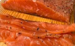 Слабосоленый лосось в домашних условиях без сахара