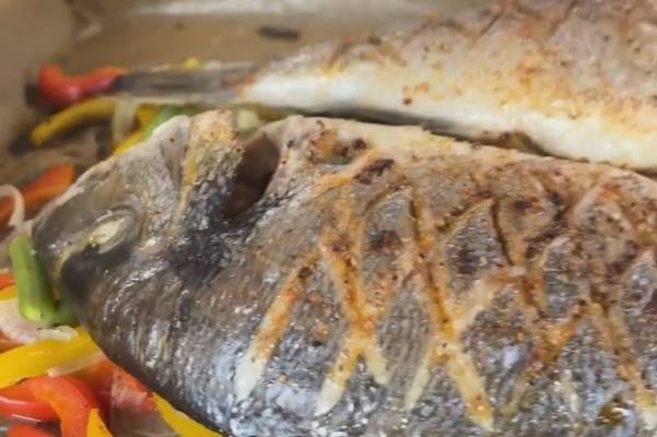 Рыба дорадо с овощами в духовке рецепт