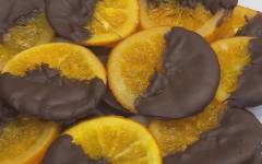 Засахаренные апельсиновые дольки в шоколаде