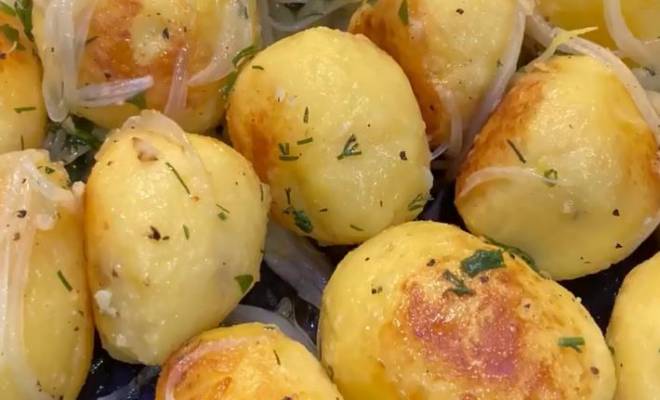 Жаренная картошка с луком и чесноком рецепт