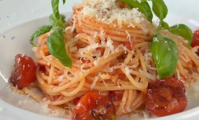 Итальянская паста с томатным соусом рецепт