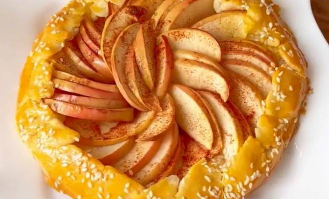 Открытый пирог галета с яблоками рецепт