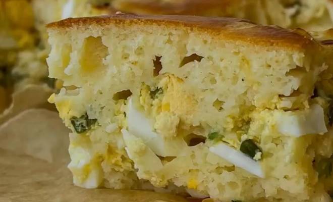 Заливной пирог с луком, яйцом и сыром рецепт