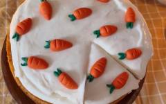 Морковный торт с орехами и крем чизом