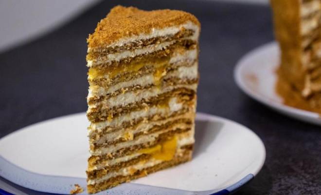 Торт Медовик с мандариновый конфи и кремом из маскарпоне рецепт