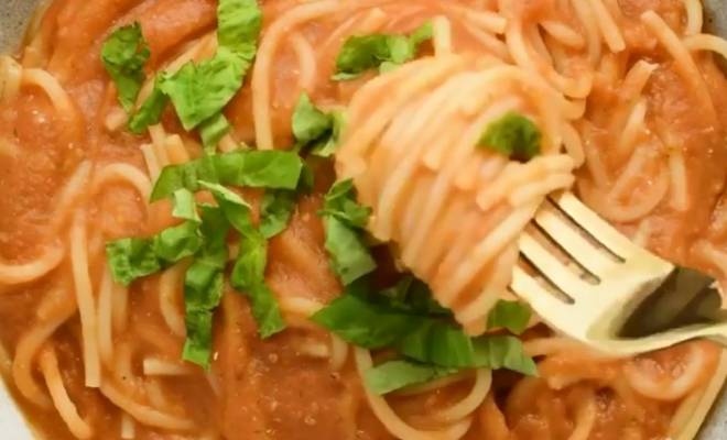 Домашний томатный соус из помидоров для спагетти