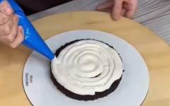 Взбитый кофейный ганаш на белом шоколаде для торта