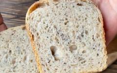 Тостовый хлеб с маком на левито мадре