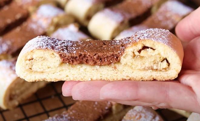 Видео Мягкое печенье на кефире с вареньем и какао в духовке рецепт