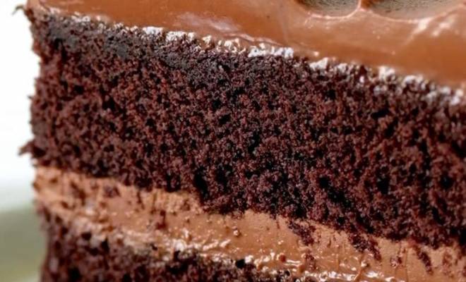 Классический шоколадный торт с кремом из сметаны и сливок рецепт