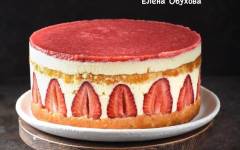 Торт Фрезье бисквитный с клубникой классический