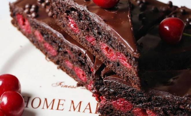 Шоколадный пирог с вишней рецепт