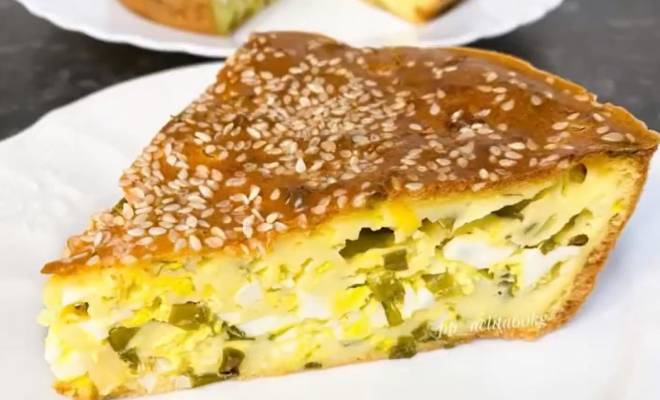 Заливной пирог с зеленым луком, яйцом и сыром в духовке рецепт